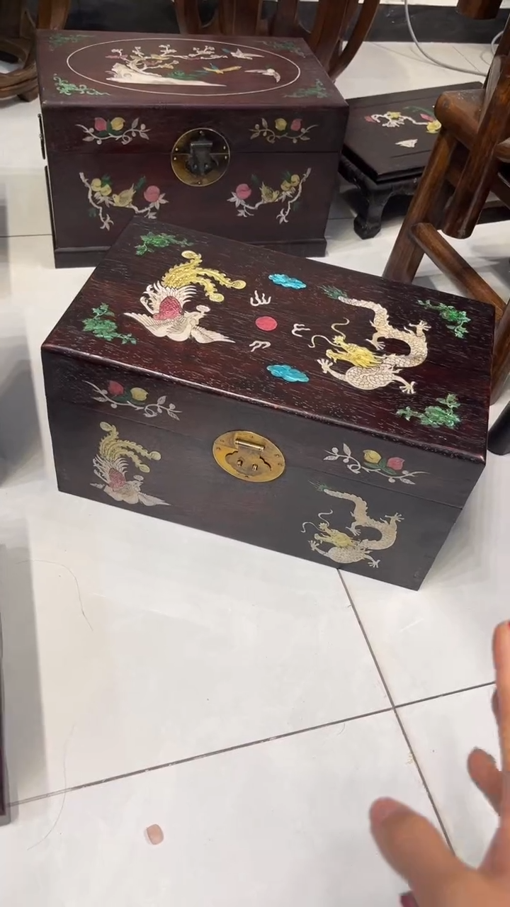 【闪购商品】贡木龙凤呈祥螺钿首饰箱