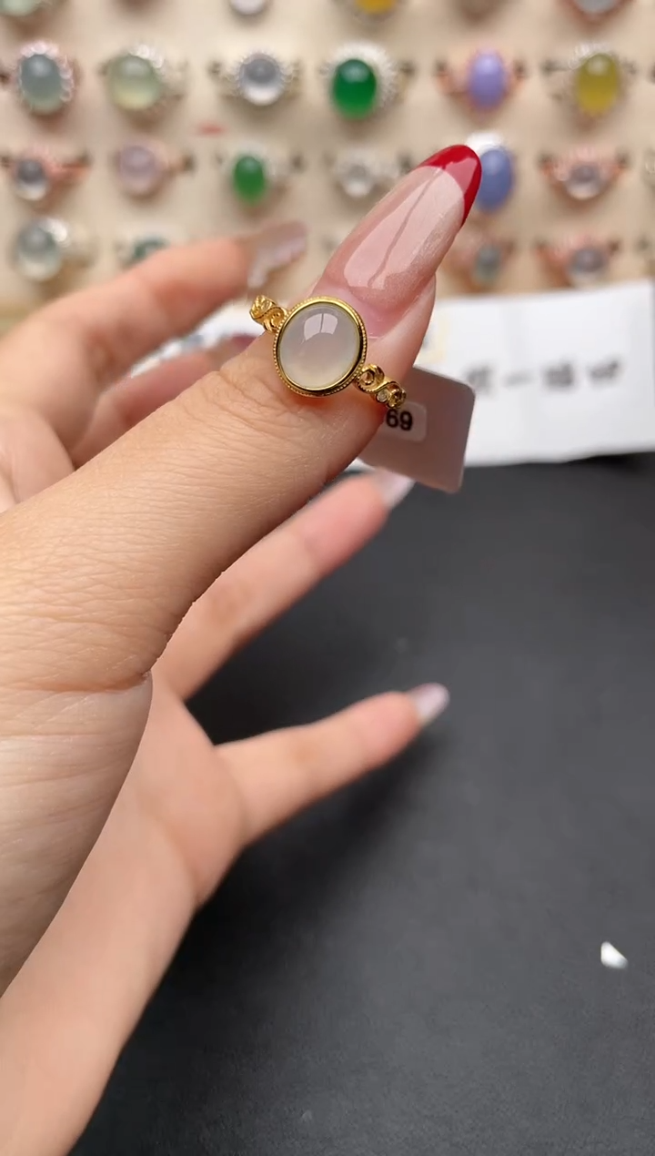 【闪购商品】翡翠戒指银S925镶嵌一物一证一礼盒