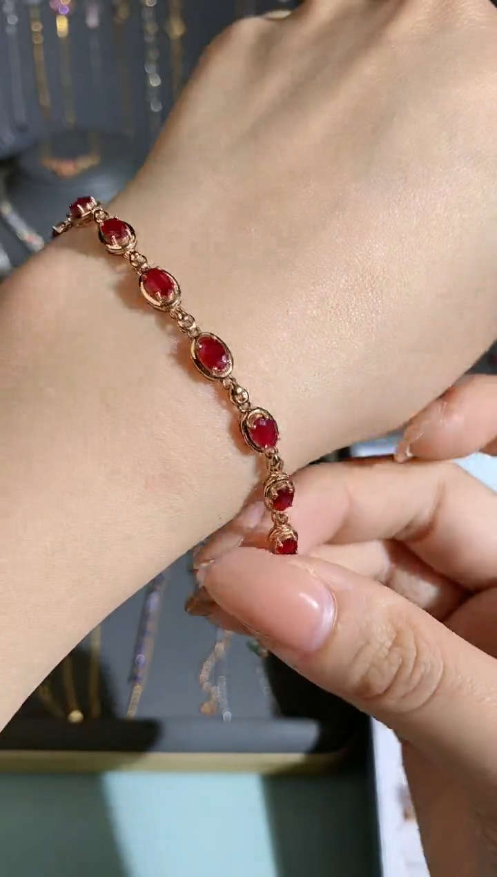 【闪购商品】红宝石手链18K金镶嵌手链