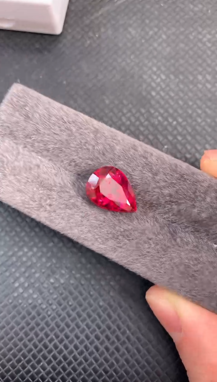 【闪购商品】碧玺裸石未镶嵌天然卢比莱8.52ct