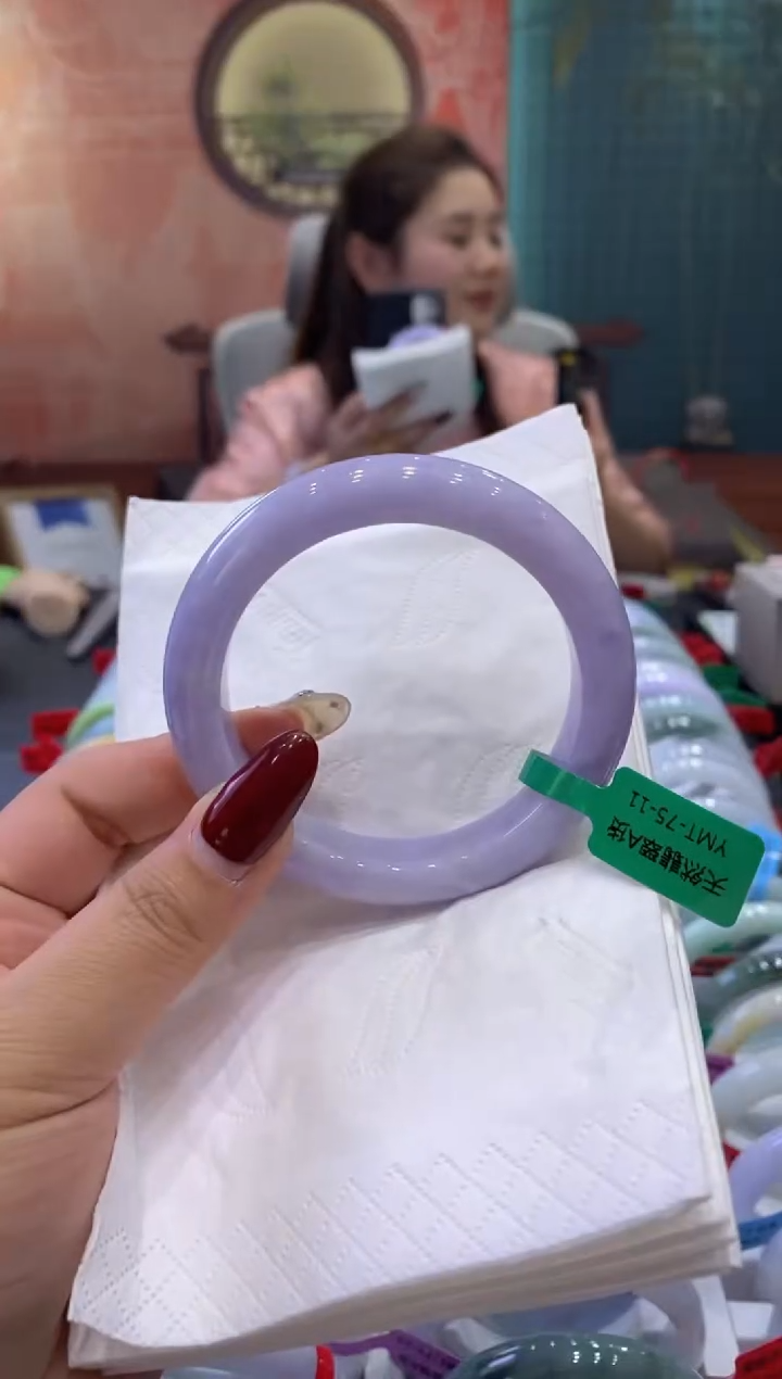 【闪购商品】翡翠手镯未镶嵌多人0005137