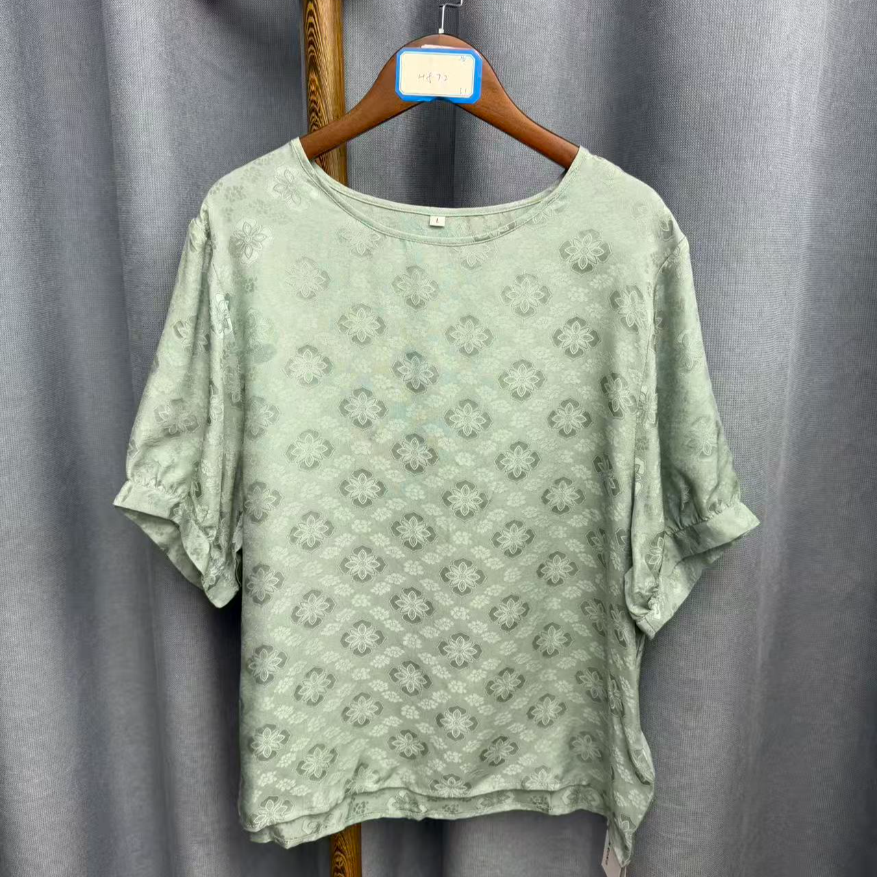 （瑕疵）秋季新款休闲时尚圆领桑蚕丝短袖上衣女H872