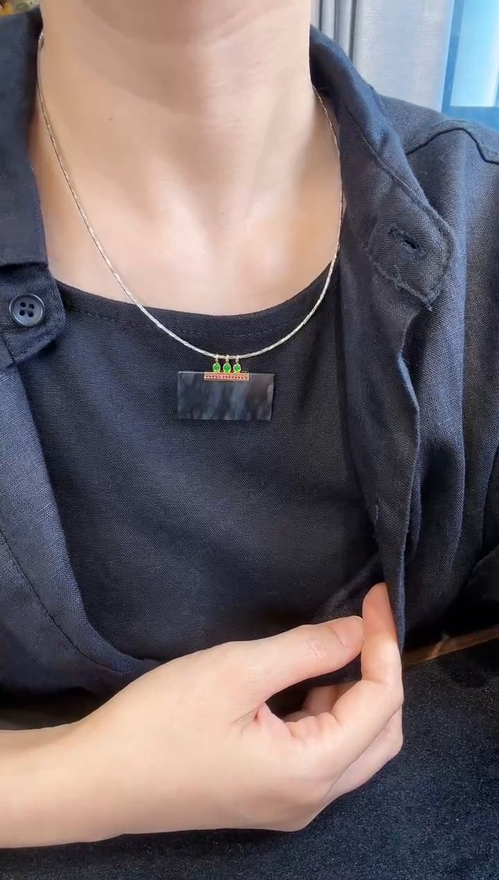 翡翠18K金镶嵌颈饰00002280