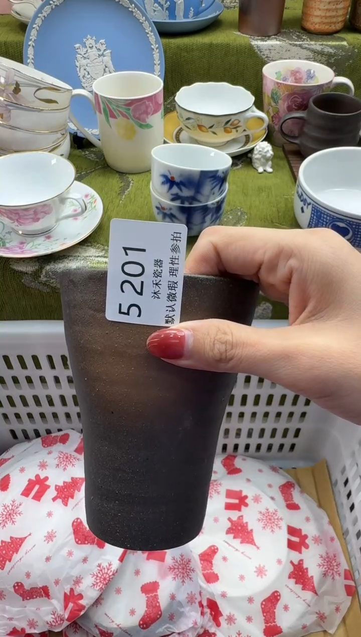 瓷片叶**一瓷片   5 201