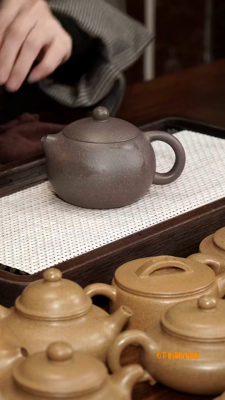 【闪购商品】17号 西施 粗砂天青 180cc左右