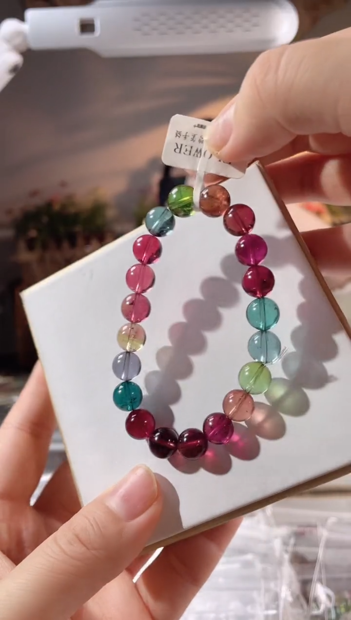 【闪购商品】碧玺手链未镶嵌单圈手链9+