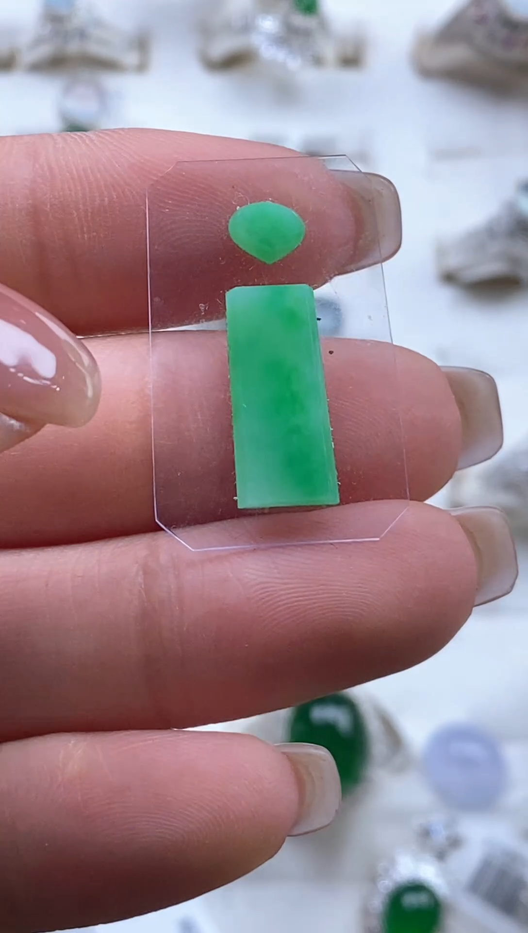 翡翠裸石未镶嵌天然翡翠蛋面99