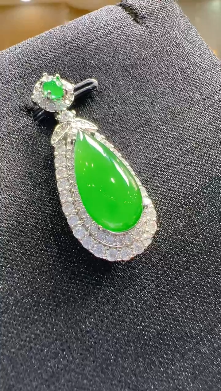 吊坠(不含链)未镶嵌翡翠天然A货翡翠多样性发一