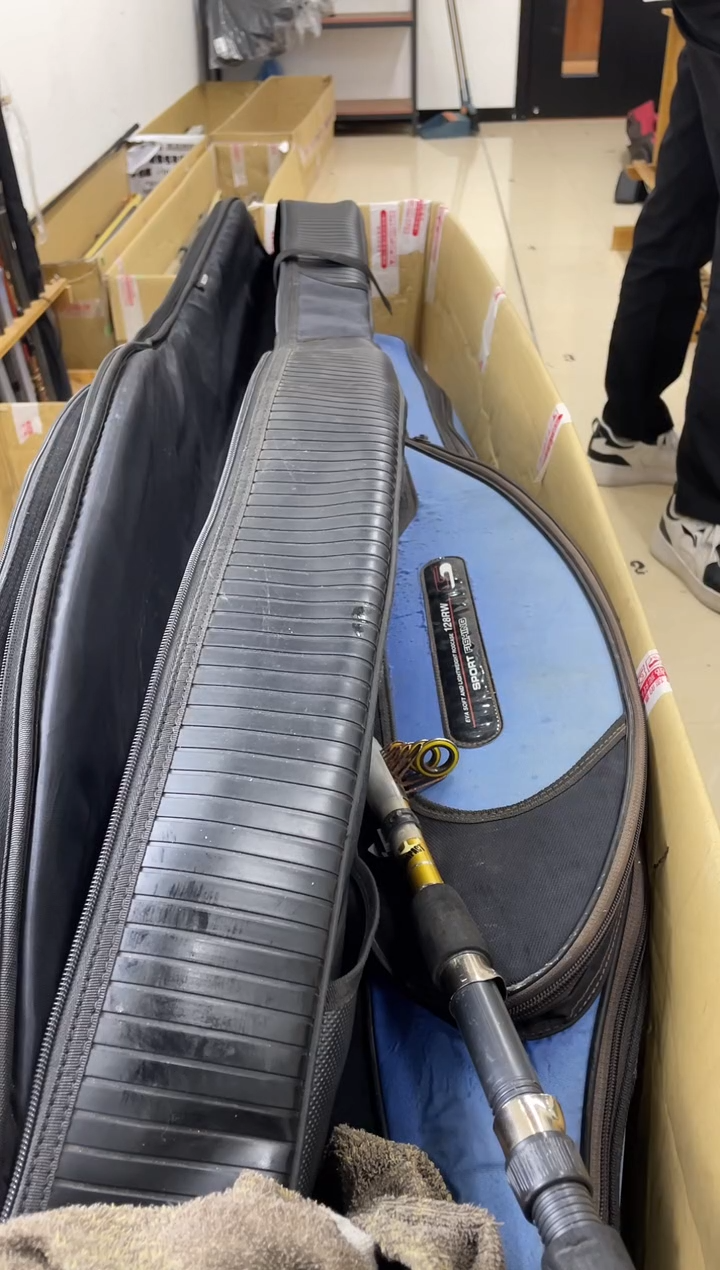 用****9孤品微瑕，以直播间介绍为准，加10元发顺丰。