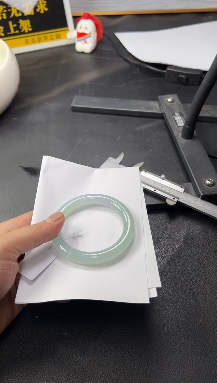 【闪购商品】翡翠手镯未镶嵌成品镯