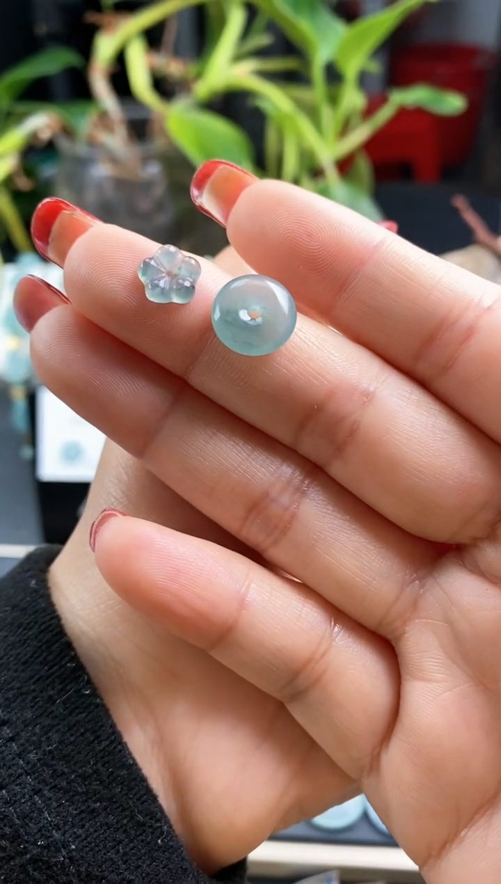 【闪购商品】翡翠散珠平安扣小花