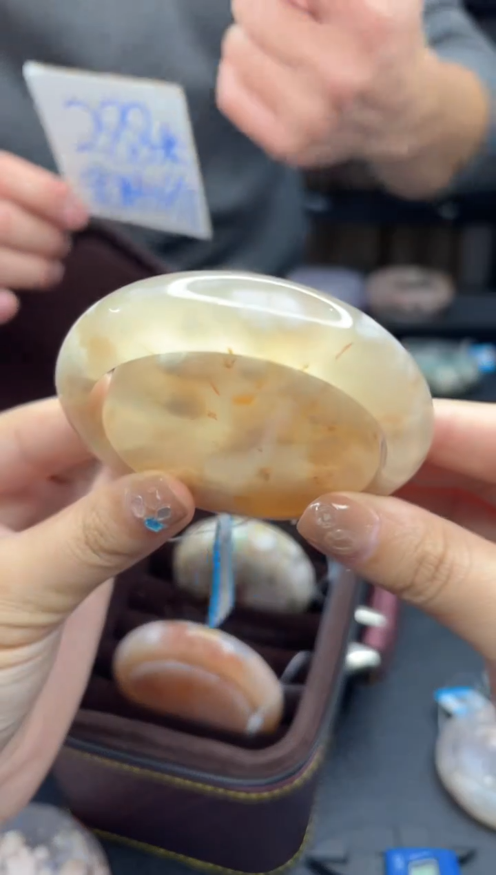 【闪购商品】石英质玉手镯未镶嵌233（58圈赠送镯心）