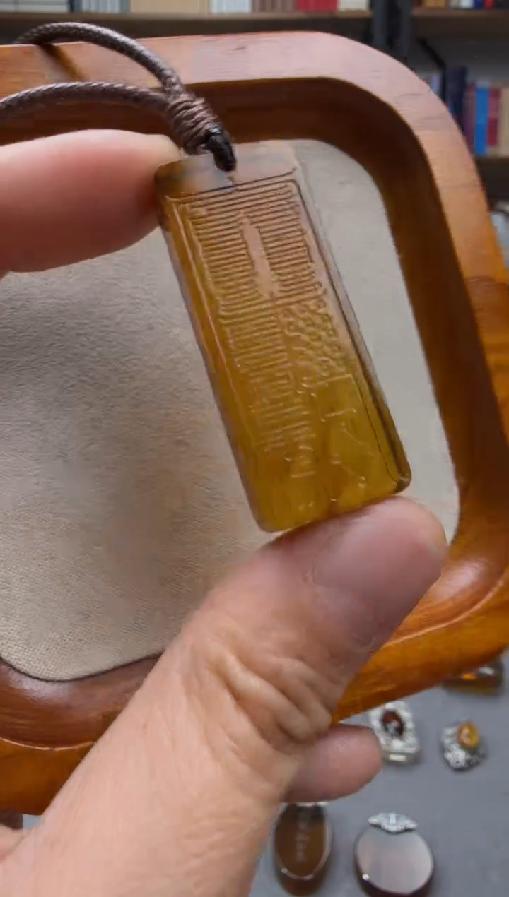 【闪购商品】未镶嵌琥珀颈饰成功品