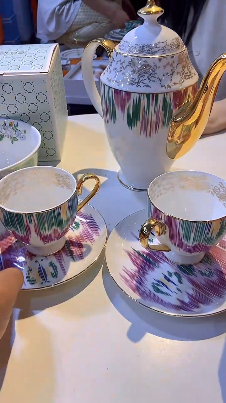 鸿辉家品牌瓷器，京东包邮！