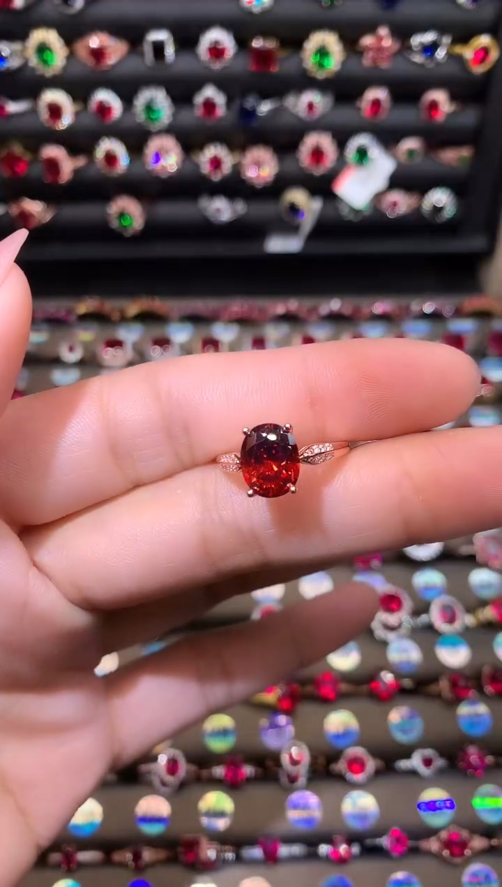 【闪购商品】石榴石戒指银S925镶嵌810