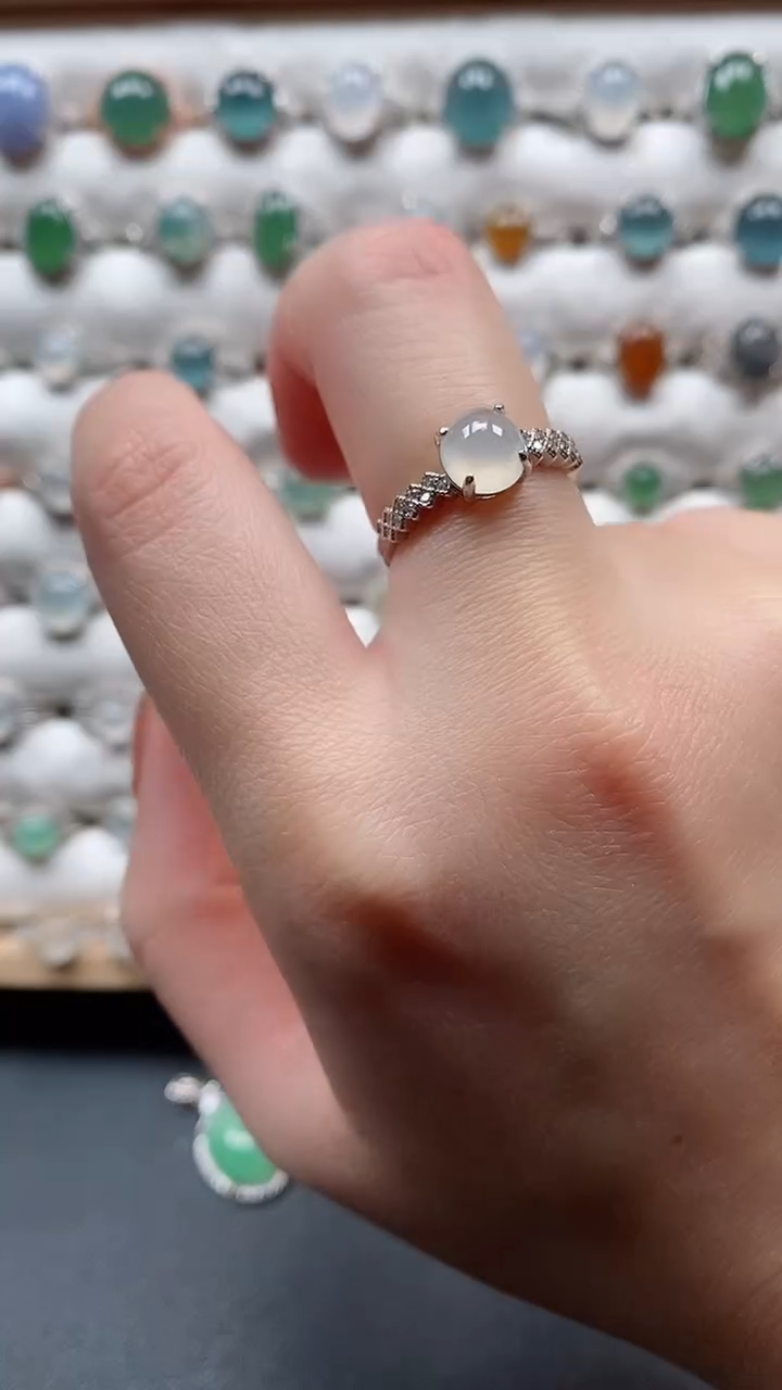 【闪购商品】翡翠戒指银S925镶嵌一物一证一礼盒