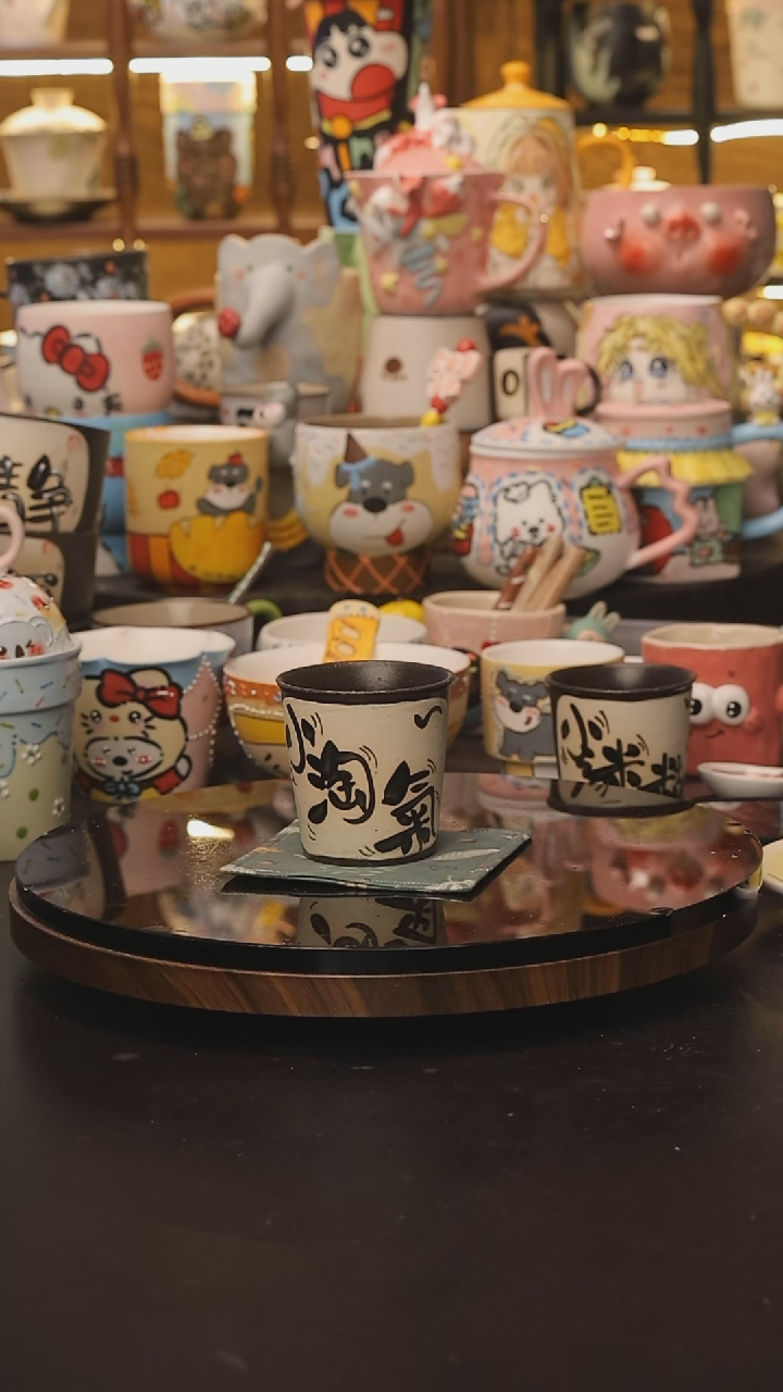 景德镇釉下彩绘设计师款式陶瓷