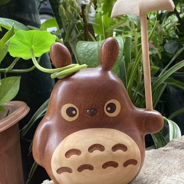 乌檀木雨伞爱心大龙猫工位可爱解压精神治愈情绪风车旋转龙猫摆件