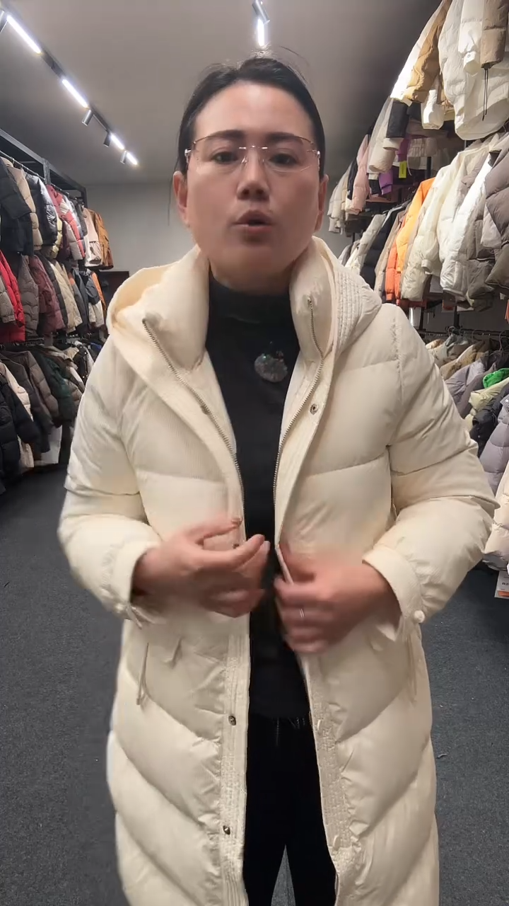 艾雨衣尚羽绒外套