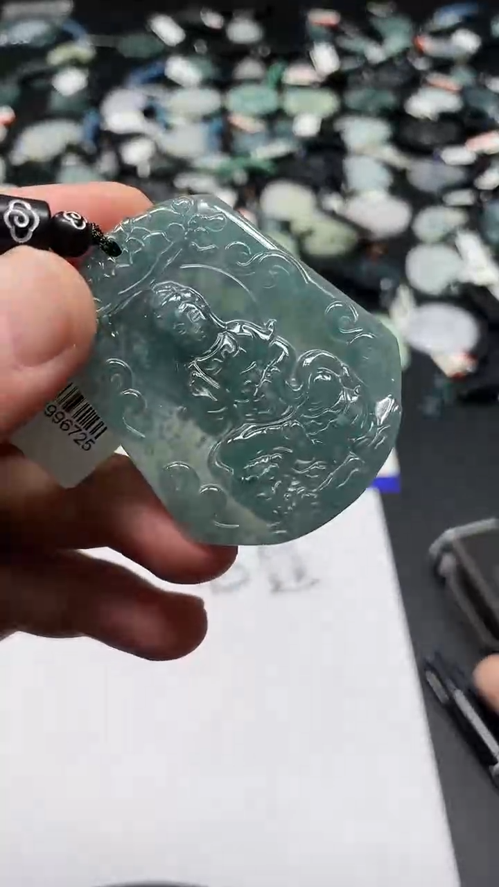 翡翠未镶嵌颈饰 天然翡翠 一物一图 