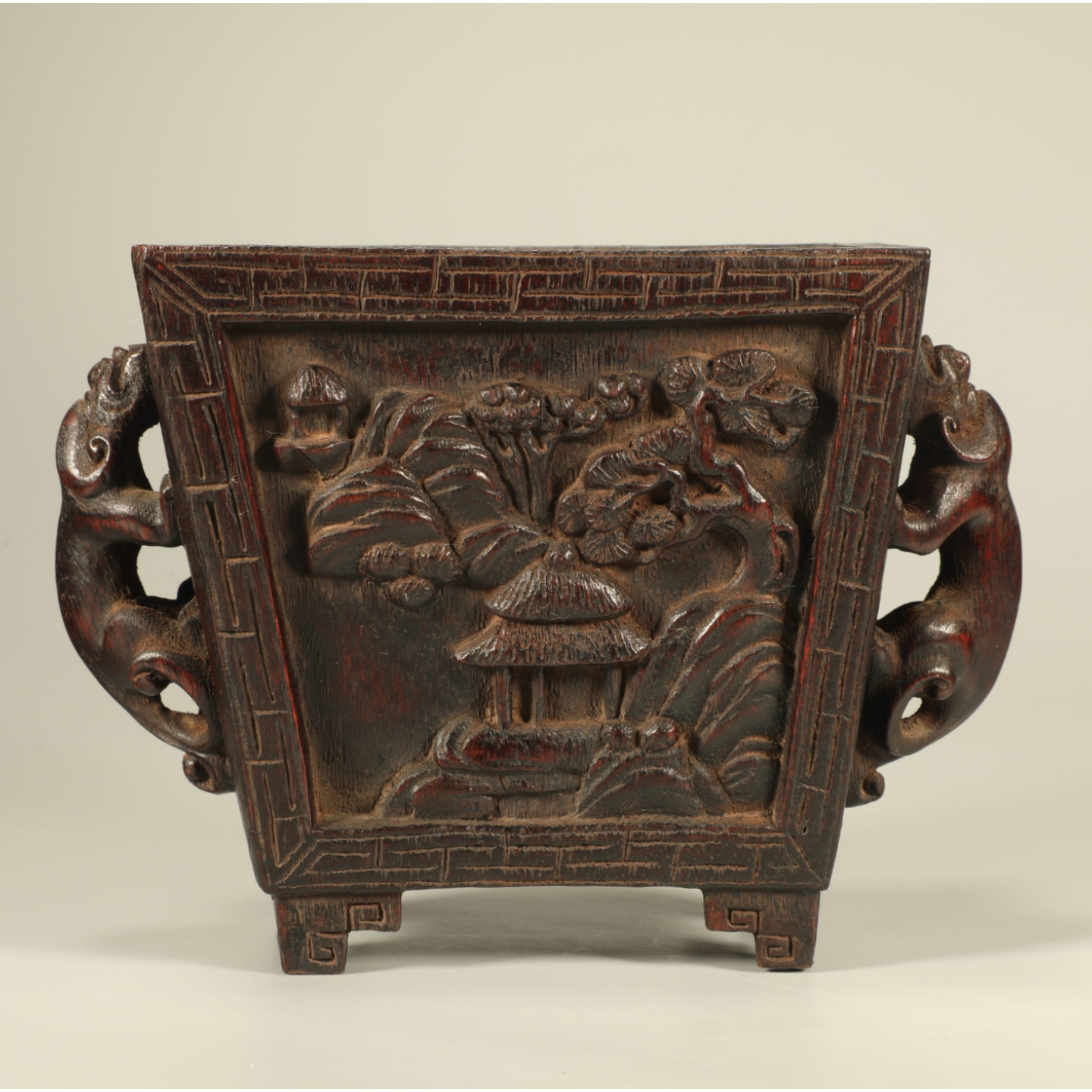 文华开物第217期拍品 6 清代 沉香木雕山水摆件