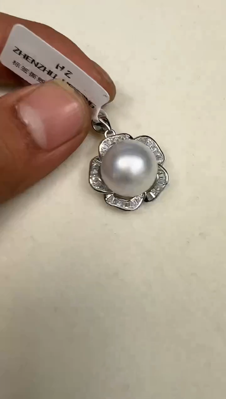 颈饰银S925镶嵌海水珍珠吊坠
