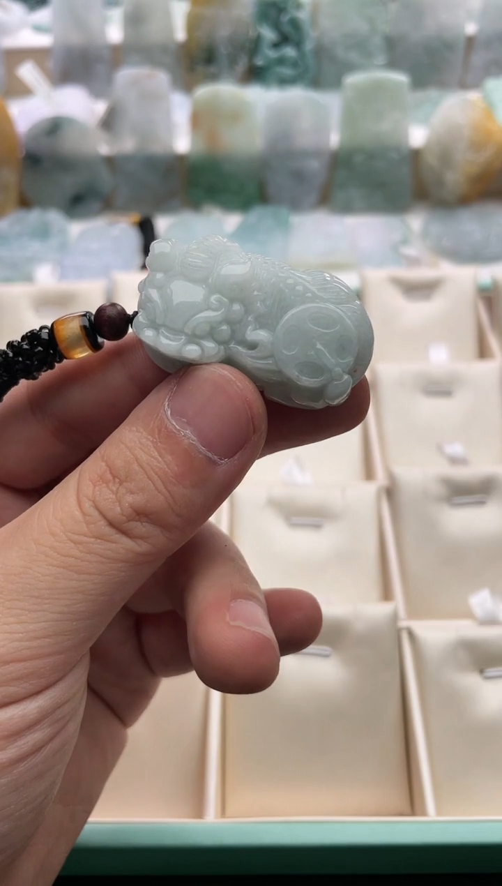 【闪购商品】翡翠颈饰未镶嵌..../2/20/ 177