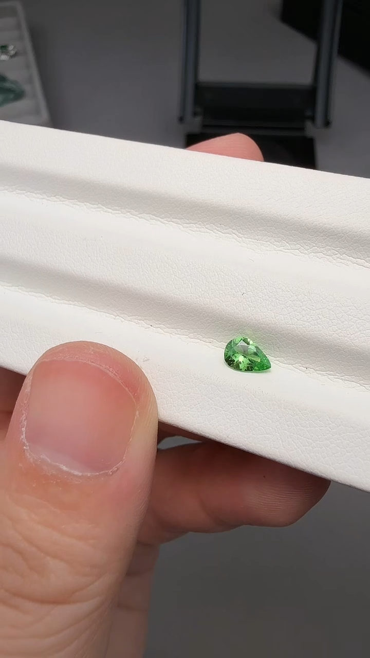 【闪购商品】石榴石（沙弗莱）裸石未镶嵌0.4ct-A854-1p