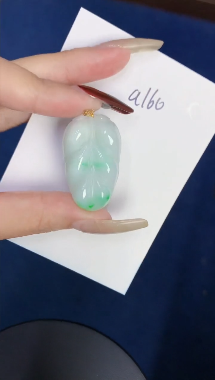 【闪购商品】翡翠颈饰18K金镶嵌0000000000