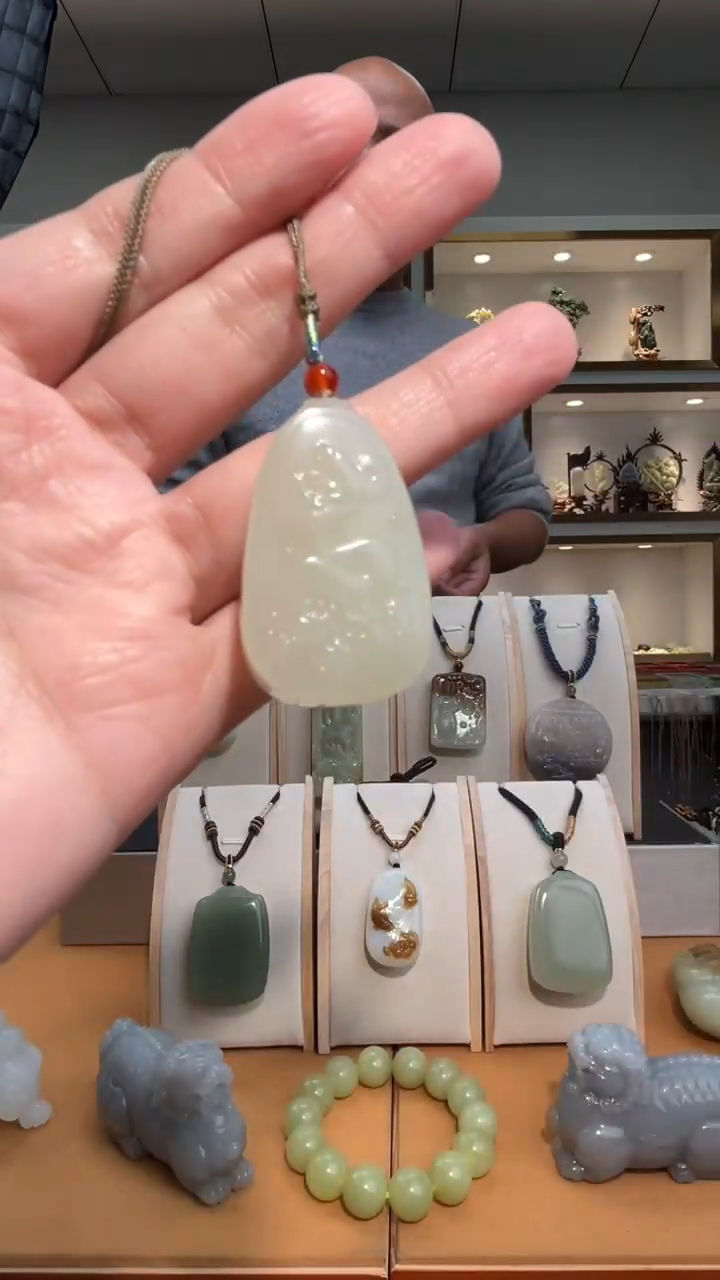 颈饰未镶嵌和田玉9