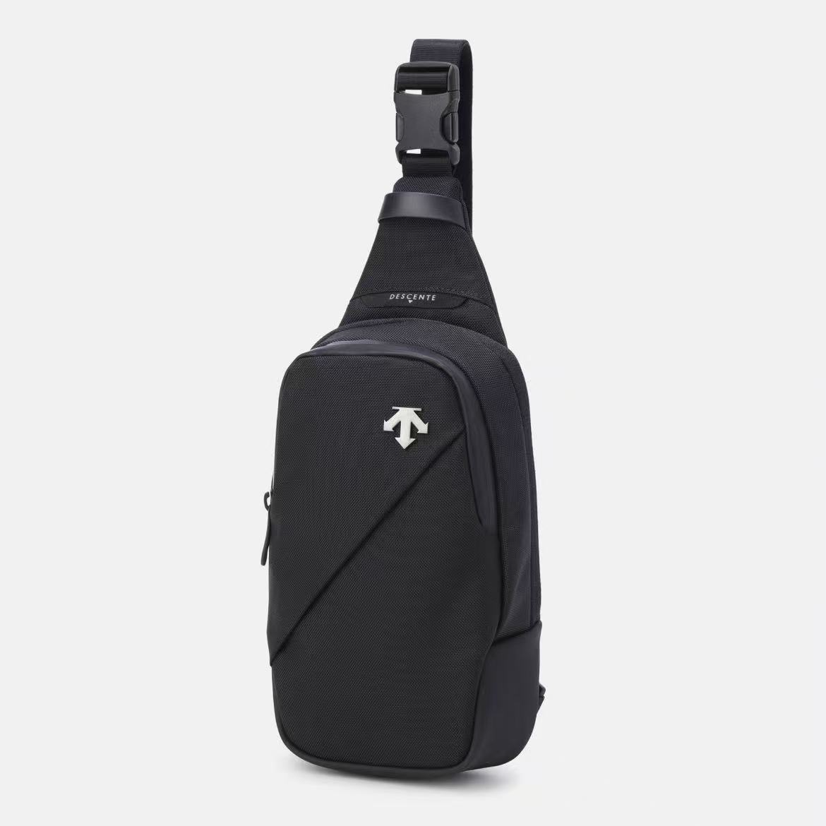 DESCENTE/迪桑特时尚简约斜挎胸包大容量SQ123UBG73