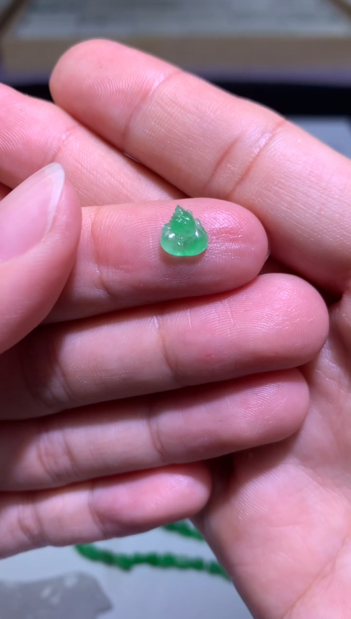 定制翡翠未镶嵌毛货