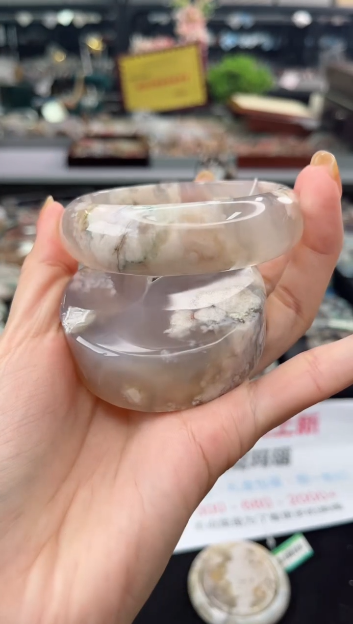 【闪购商品】石英质玉手镯未镶嵌60圈口（赠品镯心）1571719