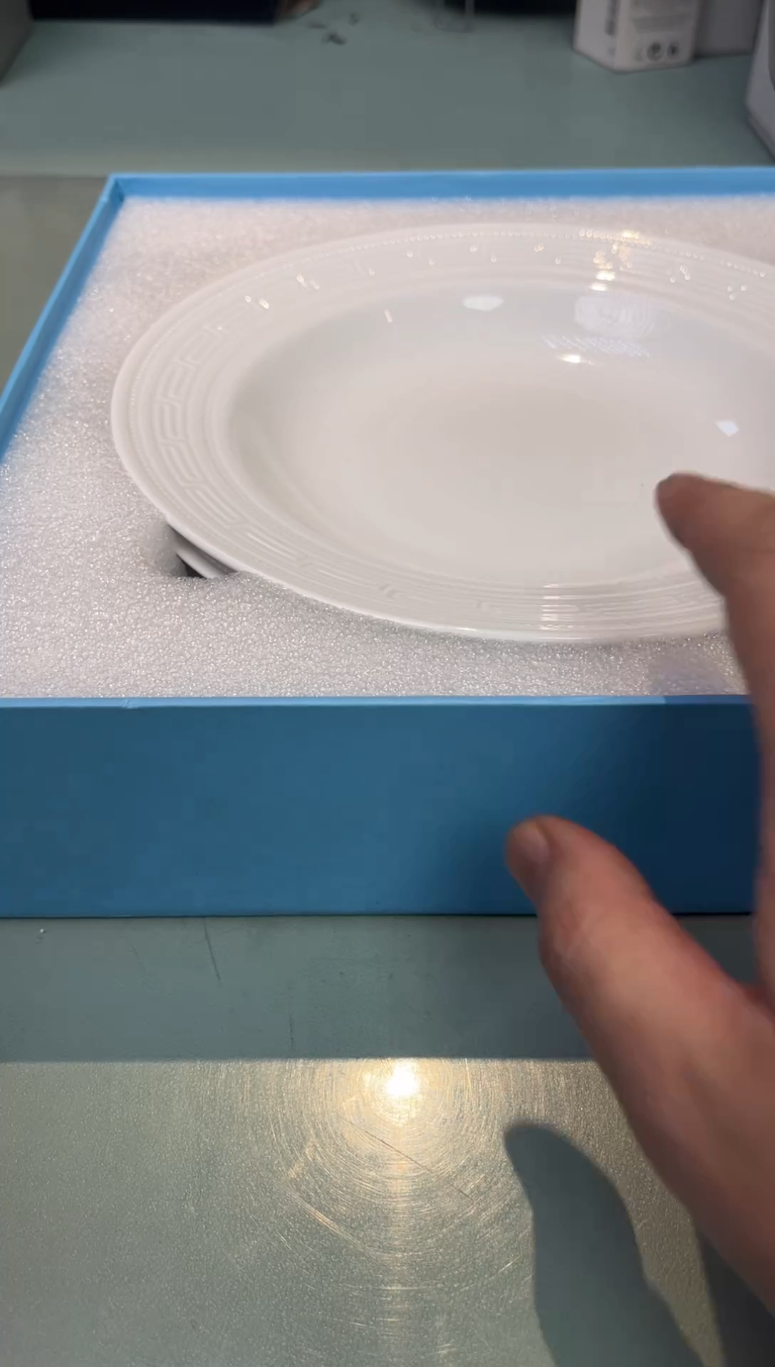 【闪购商品】瓷片浮雕深盘            