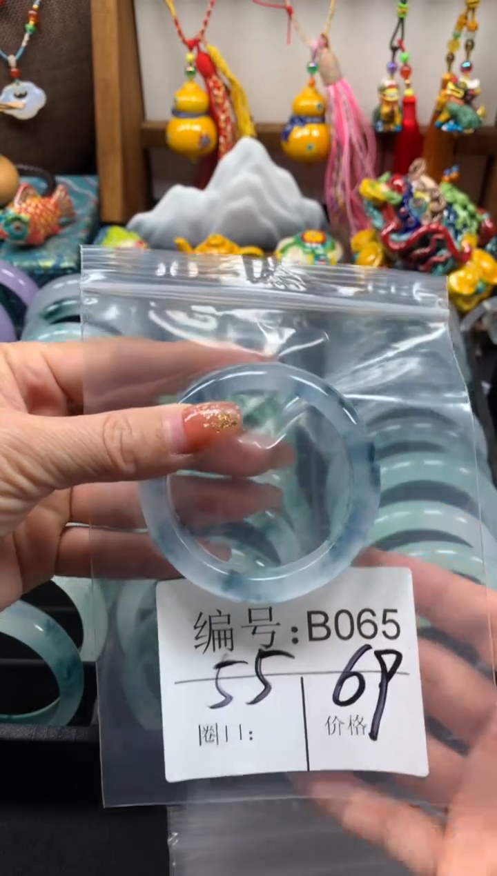 【闪购商品】石英质玉手镯未镶嵌55圈口B065