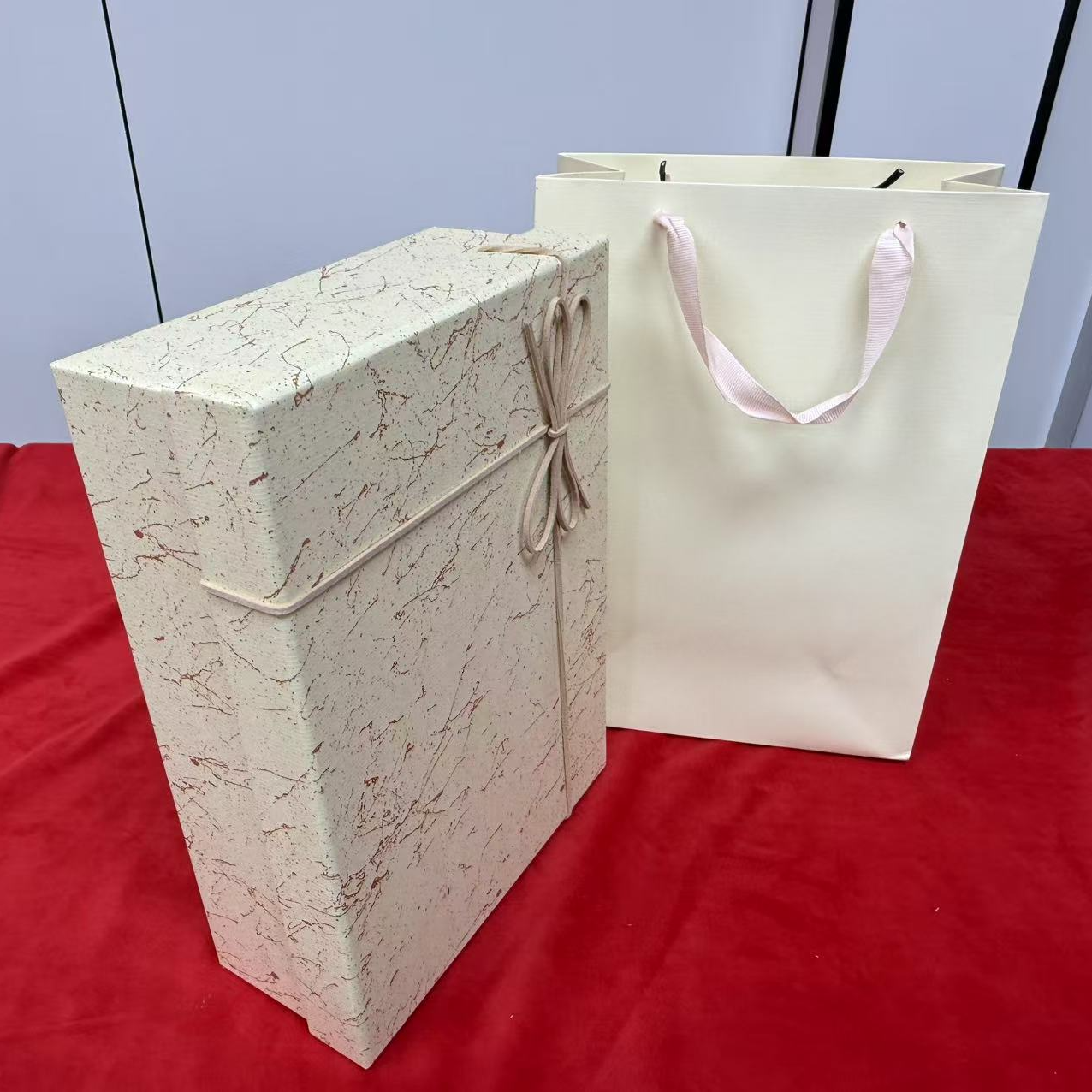 高端礼盒仅直播展示 非卖品