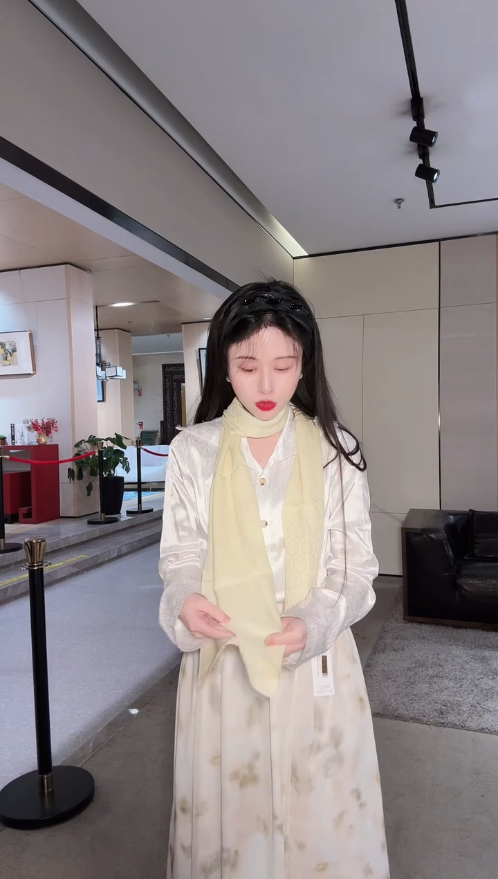 嗯*月波长 纱罗长巾（半见）