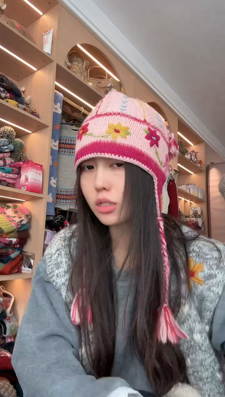 羊毛粉色护耳帽 