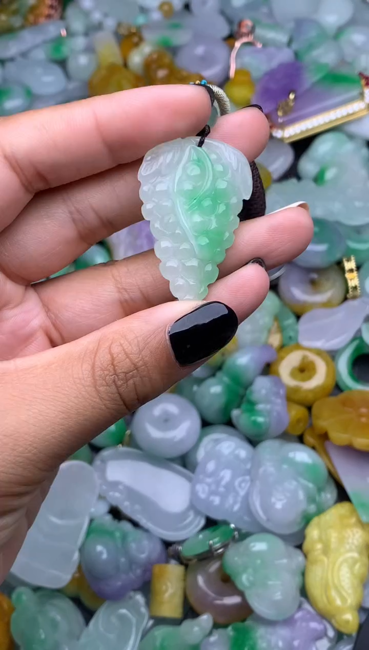 翡翠未镶嵌颈饰天然缅甸翡翠吊坠