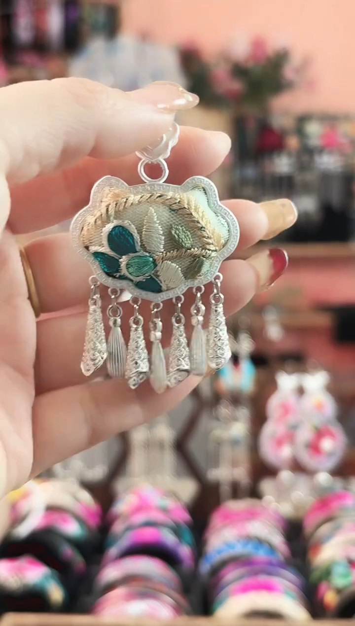 艺枝独绣手工饰品8