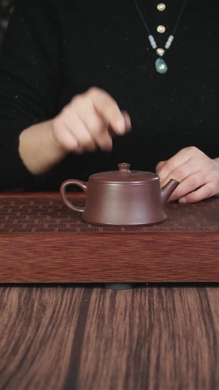 【闪购商品】紫砂茶壶lxc  紫泥 云柱