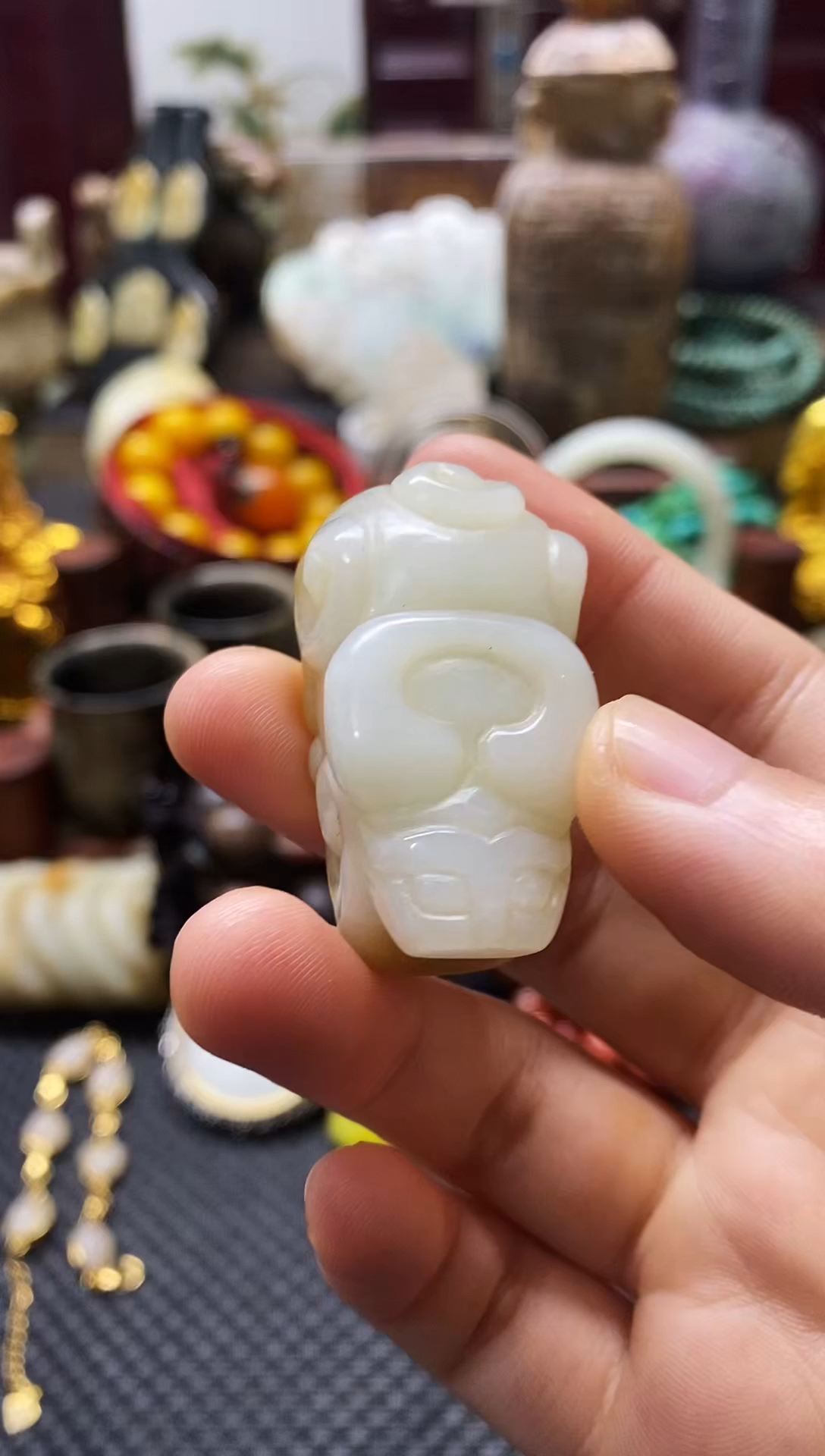 未镶嵌和田玉挂件牛