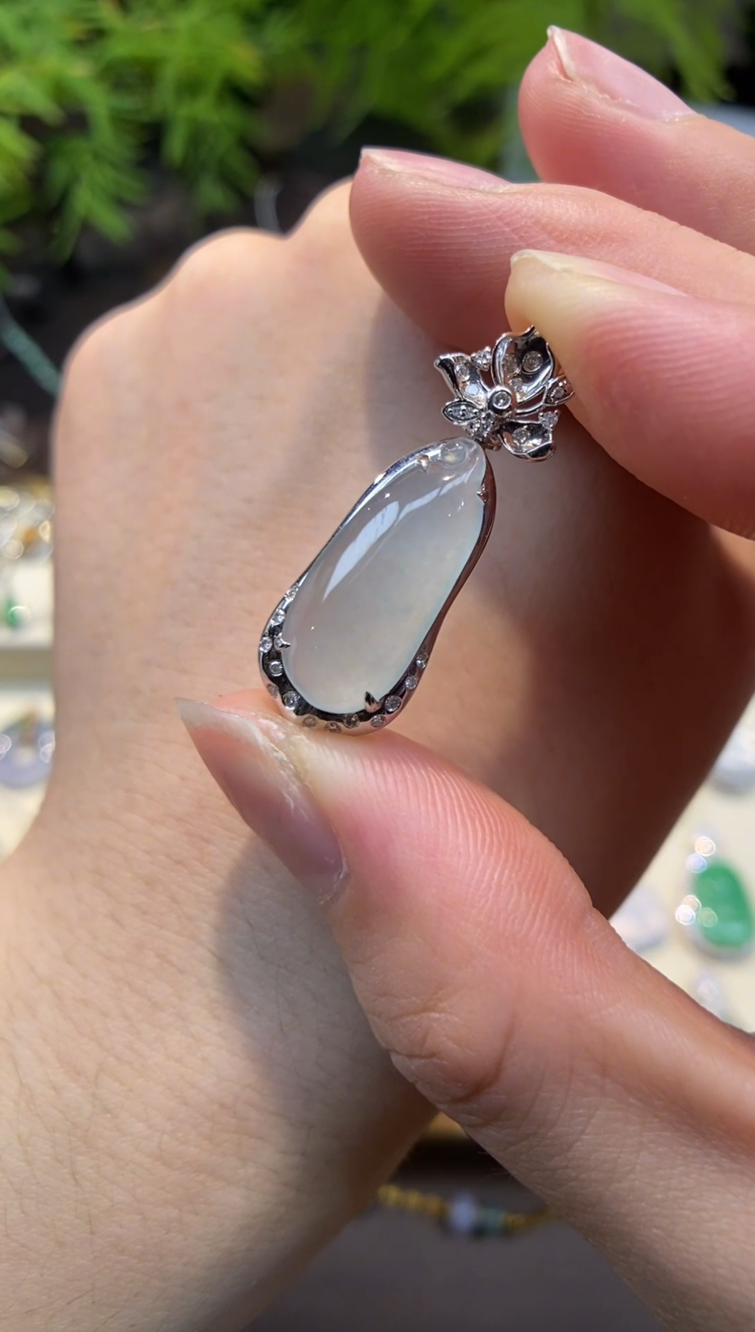 【闪购商品】翡翠吊坠(不含链)18K金镶嵌天然A货缅甸翡翠瓜瓜吊坠