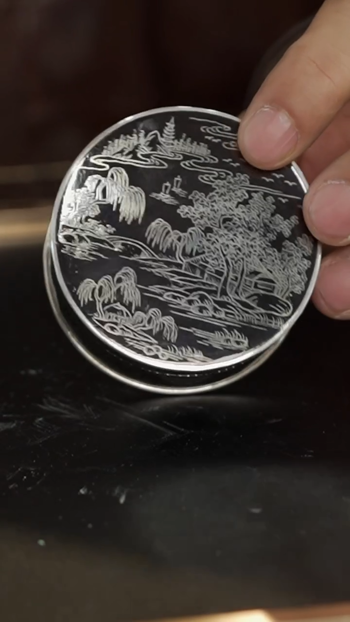 【闪购商品】山水小圆墨盒