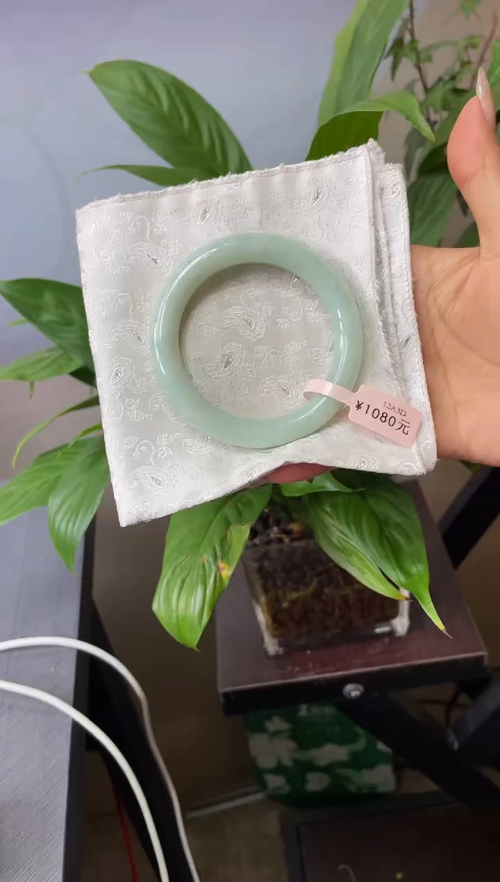 【闪购商品】翡翠手镯未镶嵌手镯07胖圆