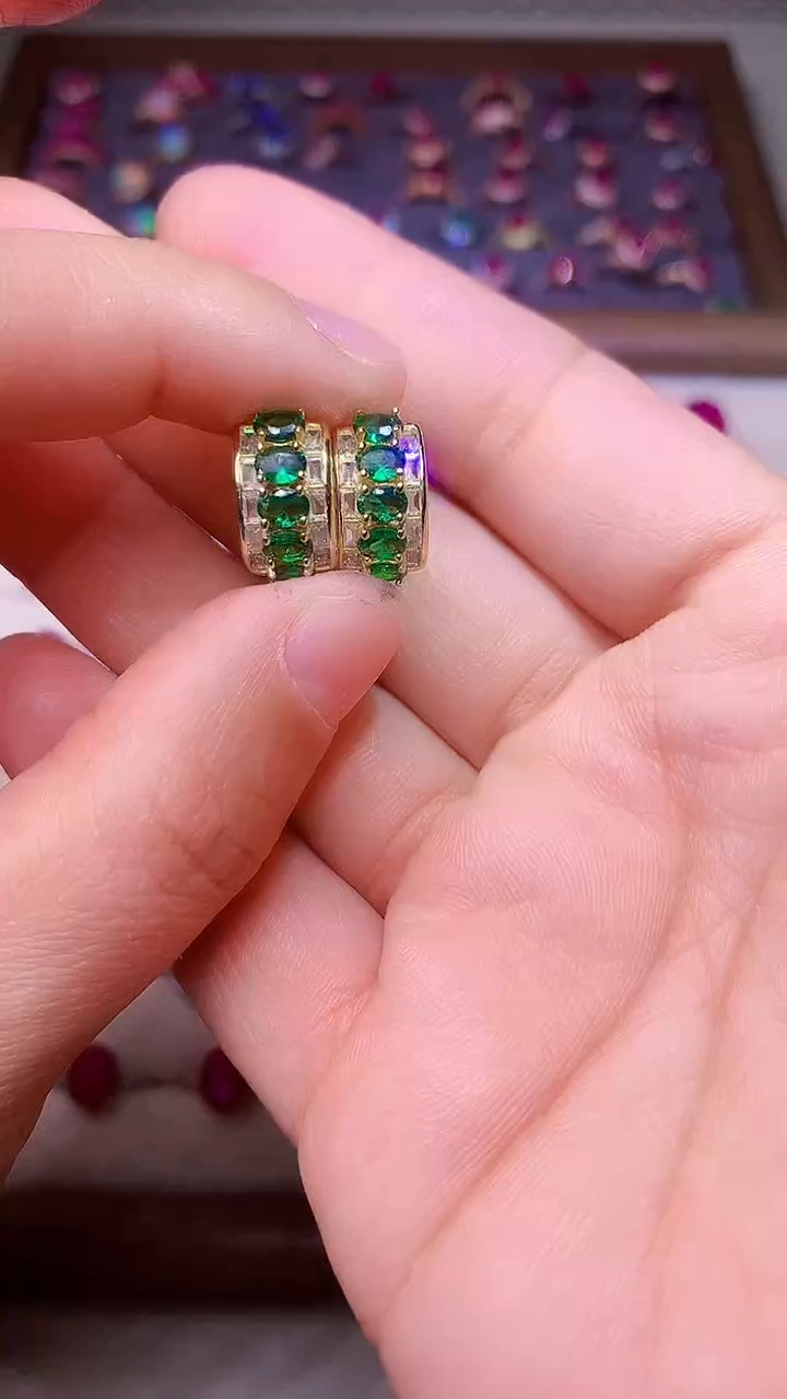 【闪购商品】祖母绿耳饰银S925镶嵌000