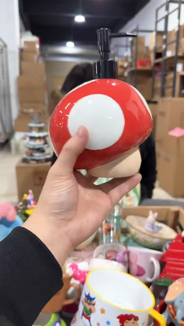 瓷片蘑菇按压瓶 