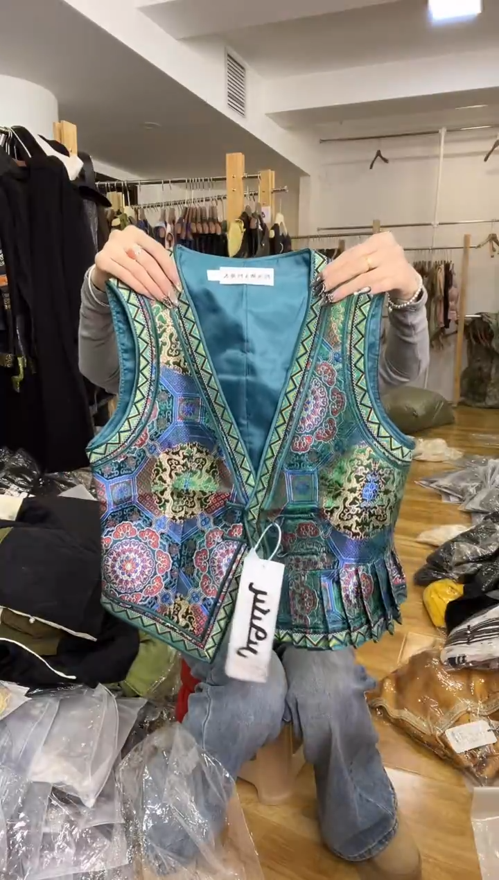 M码       90-105斤  马甲