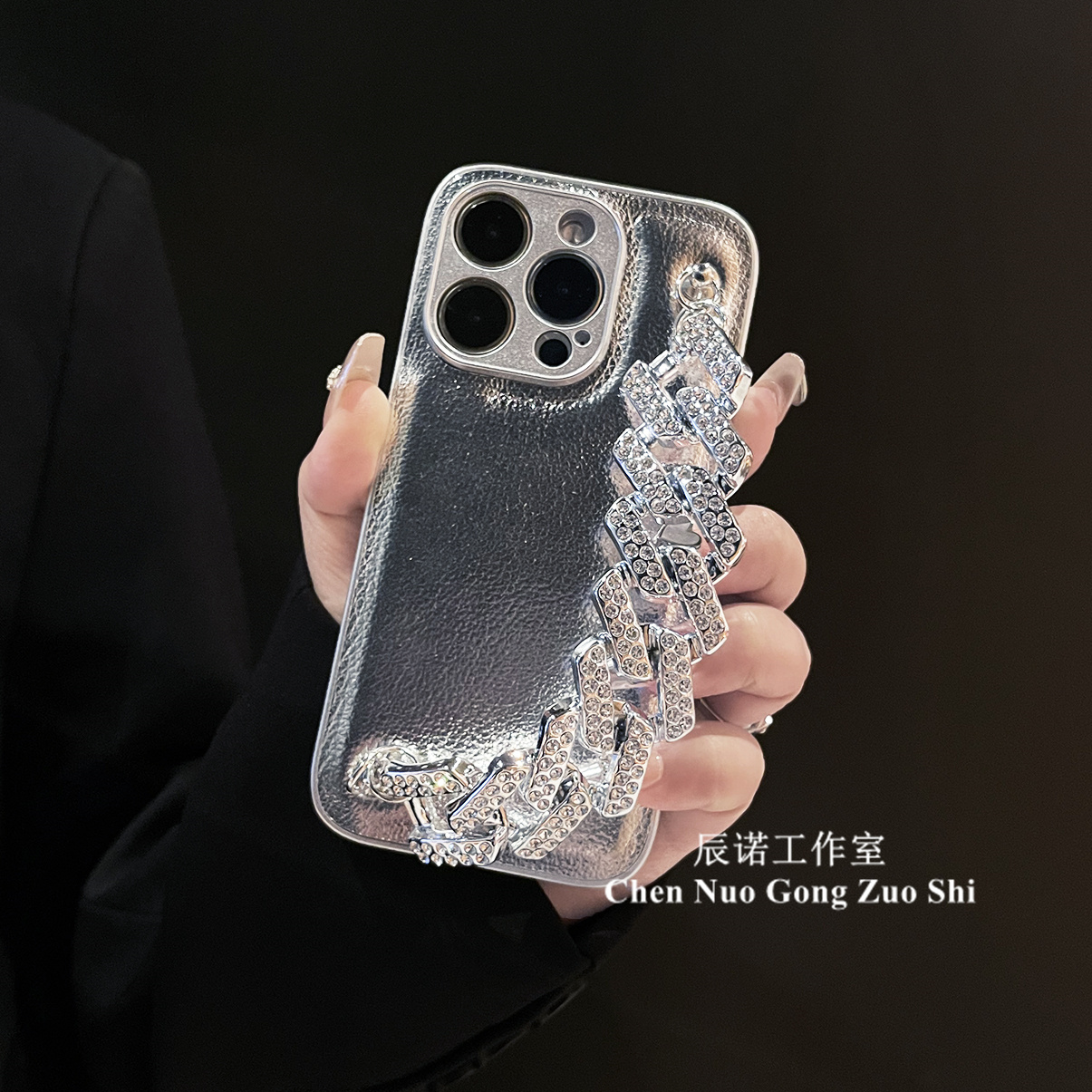 适用苹果华为荣耀oppo/vivo小米手机壳高级感钻石链条手腕带防摔