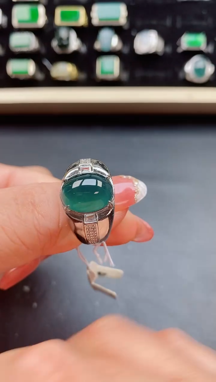 【闪购商品】翡翠戒指银S925镶嵌5080